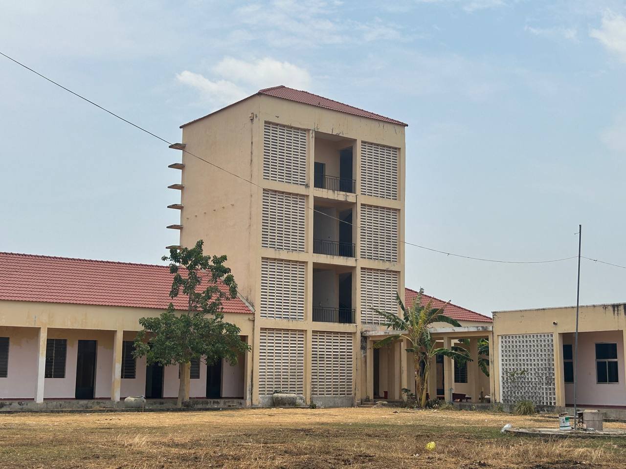 Dark Tourism - Kampong Chhnang Airport