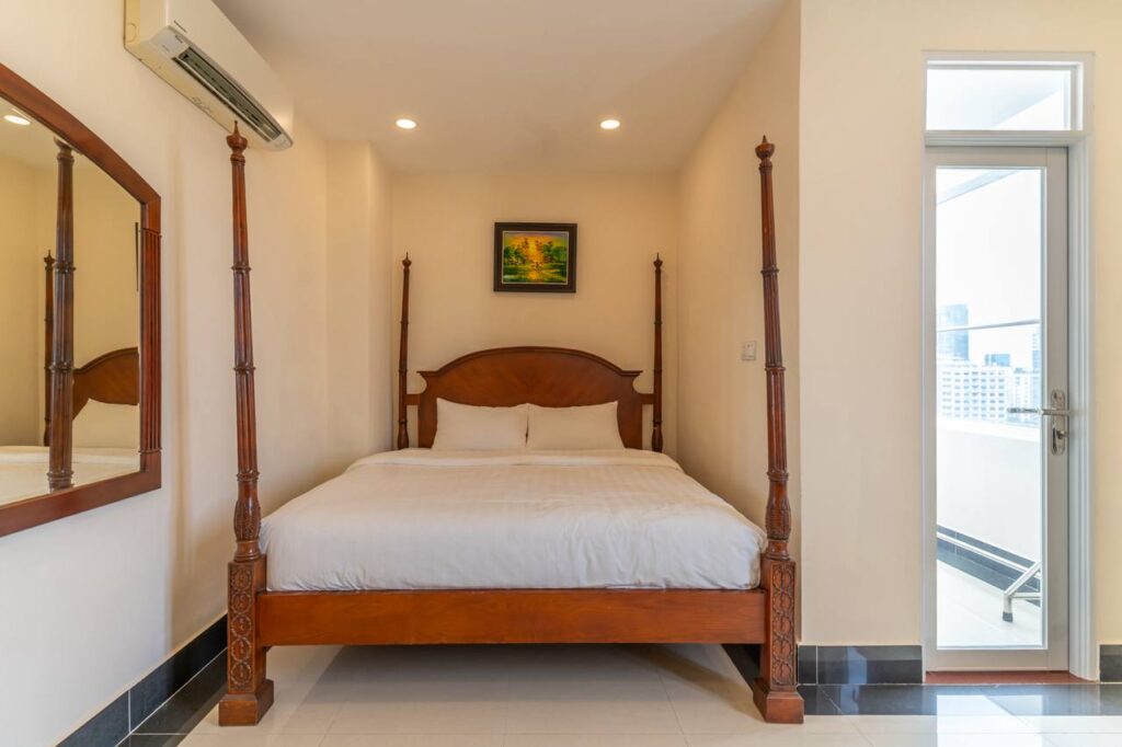 3-Bedroom Apartment