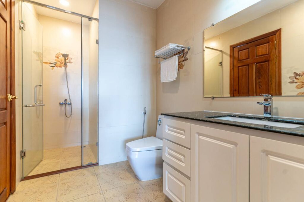 3-Bedroom Apartment