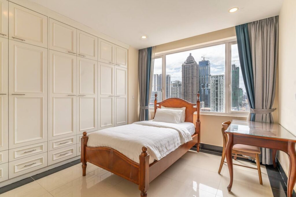 3-Bedroom Apartment