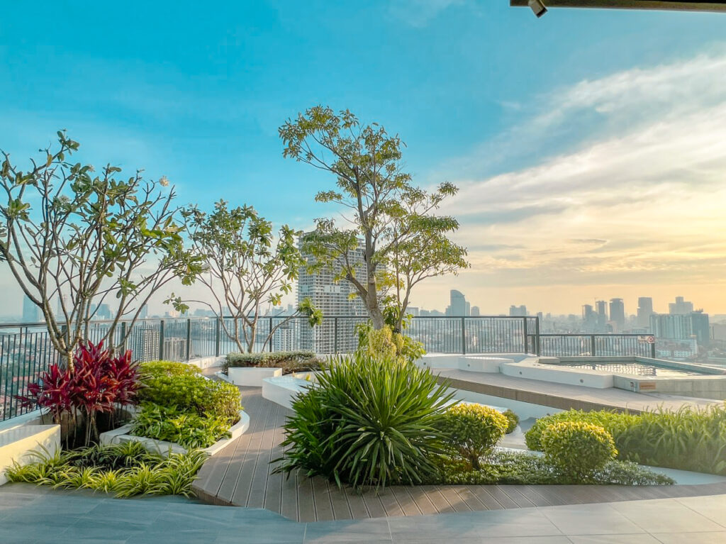 1 Bedroom Luxury Condo