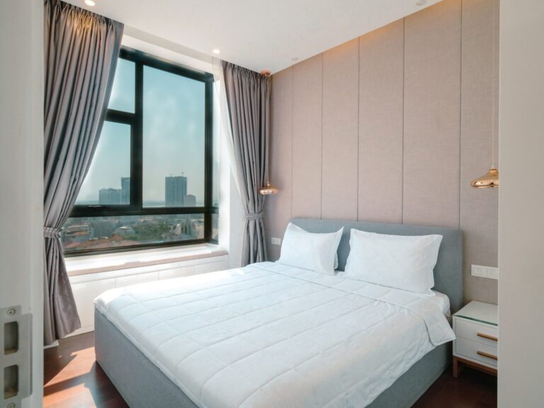 1 Bedroom Luxury Condo